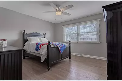 1330 S Ridge Avenue, Arlington Heights, IL 60005 - Photo 16