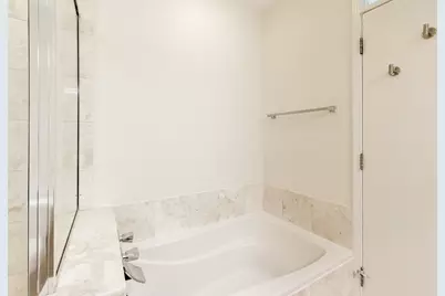 950 W Huron Street #501, Chicago, IL 60642 - Photo 14