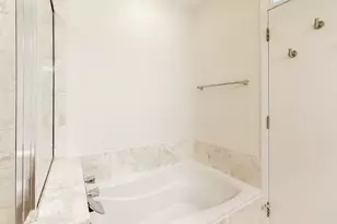 950 W Huron St, Chicago, IL 60642 - Photo 14