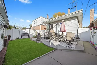 14214 S Parnell Avenue, Riverdale, IL 60827 - Photo 24