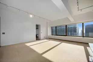 175 E Delaware Pl, Chicago, IL 60611 - Photo 30