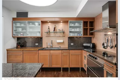 175 E Delaware Place #5116, Chicago, IL 60611 - Photo 16