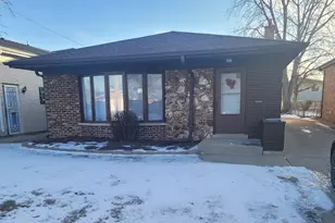 295 Saginaw Ave, Calumet City, IL 60409 - Photo 1