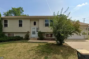 414 E Washington St, Round Lake Park, IL 60073 - Photo 1