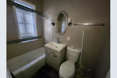 310 W 108th Place, Chicago, IL 60628 - Photo 10