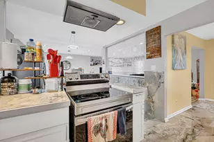 13 Charlton Dr, Kankakee, IL 60901 - Photo 12