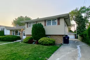 112 E 160th Pl, South Holland, IL 60473 - Photo 2