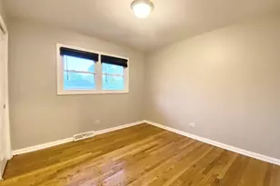 112 E 160th Pl, South Holland, IL 60473 - Photo 10