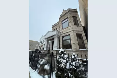 3252 W Crystal Street #2, Chicago, IL 60651 - Photo 1