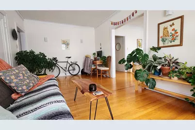 1919 W Berteau Avenue #3B, Chicago, IL 60613 - Photo 2