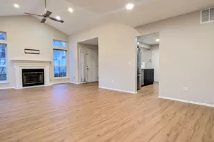 1628 Columbia Cir, Bartlett, IL 60103 - Photo 4