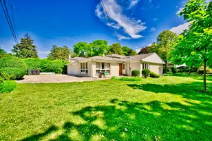 4454 Concord Ln, Skokie, IL 60076 - Photo 4