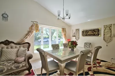 4454 Concord Lane, Skokie, IL 60076 - Photo 12