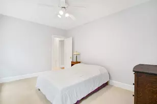 5425 N Bernard St, Chicago, IL 60625 - Photo 16