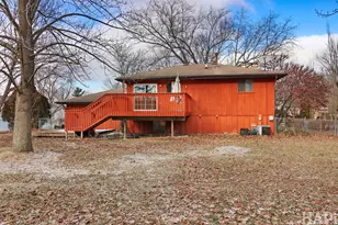 1001 Greglynn St, Machesney Park, IL 61115 - Photo 2