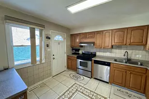 9035 N Clifton Ave, Niles, IL 60714 - Photo 6