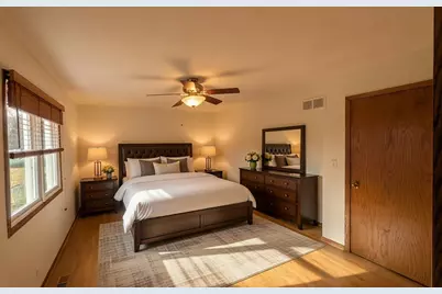 1125 Charlene Lane, Schaumburg, IL 60193 - Photo 14