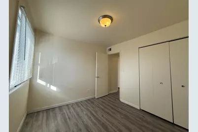 684 Quincy Bridge Lane #302, Glenview, IL 60025 - Photo 10