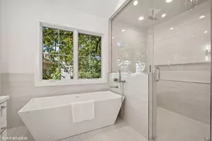 [Address not provided], Glencoe, IL 60022 - Photo 34