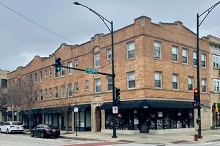 1212 W Thorndale Ave, Chicago, IL 60660 - Photo 1