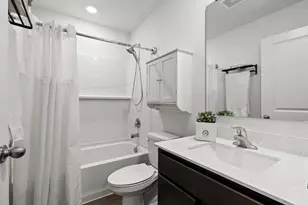 343 Summit Circle Summit Circle, Lombard, IL 60148 - Photo 14