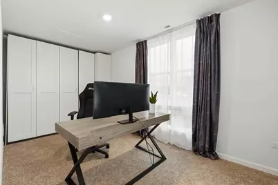 343 Summit Circle Summit Circle #343, Lombard, IL 60148 - Photo 4