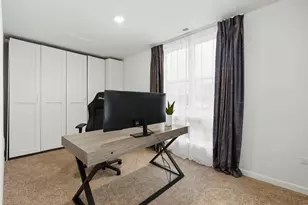 343 Summit Circle Summit Circle, Lombard, IL 60148 - Photo 4