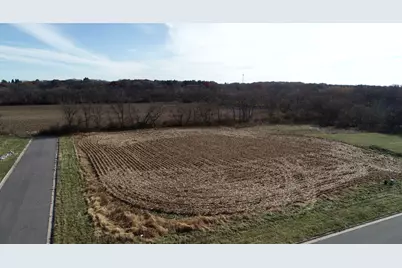 10301 Creekside Place, Belvidere, IL 61008 - Photo 2