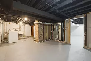 16930 Winchester Ave, Hazel Crest, IL 60429 - Photo 24