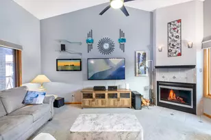 8951 Silverdale Dr, Orland Park, IL 60462 - Photo 2