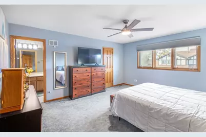 8951 Silverdale Drive, Orland Park, IL 60462 - Photo 10