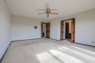 2183 Oak Hill Dr, Lisle, IL 60532 - Photo 16