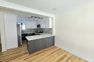 136 Peach St, Park Forest, IL 60466 - Photo 10