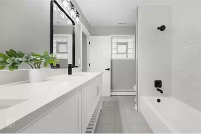 2072 Palatine Road, Inverness, IL 60067 - Photo 10