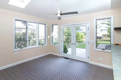 1477 Webster Lane, Des Plaines, IL 60018 - Photo 10