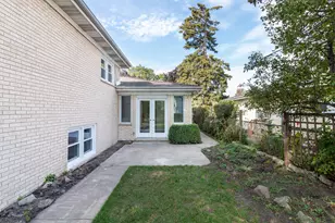 1477 Webster Ln, Des Plaines, IL 60018 - Photo 24