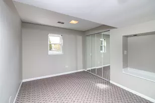 1477 Webster Ln, Des Plaines, IL 60018 - Photo 16