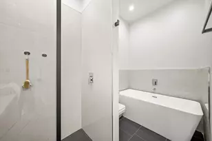 4206 W Belmont Ave, Chicago, IL 60641 - Photo 16