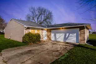 828 Mulford Ln, Joliet, IL 60431 - Photo 26