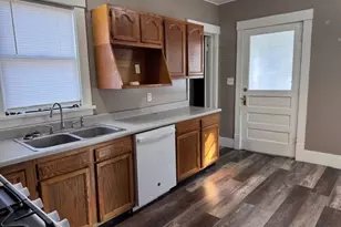 104 W Lincoln St, Flanagan, IL 61740 - Photo 6