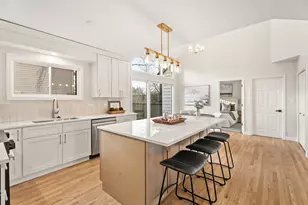 2817 Modaff Rd, Naperville, IL 60565 - Photo 2