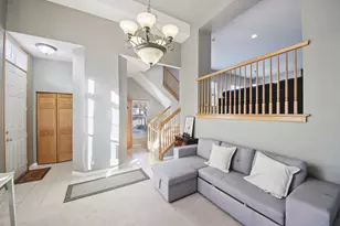 6130 Riverbend Pl, Lisle, IL 60532 - Photo 4