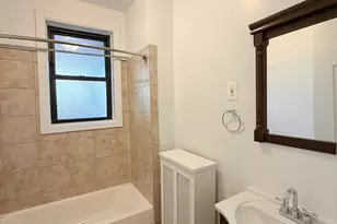 3939 N Pine Grove Ave, Chicago, IL 60613 - Photo 16