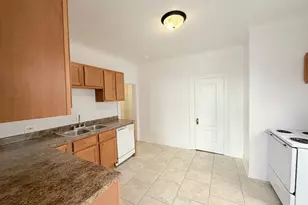 3939 N Pine Grove Ave, Chicago, IL 60613 - Photo 22