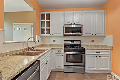 2947 Falling Waters Drive, Lindenhurst, IL 60046 - Photo 8