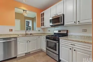 2947 Falling Waters Dr, Lindenhurst, IL 60046 - Photo 10