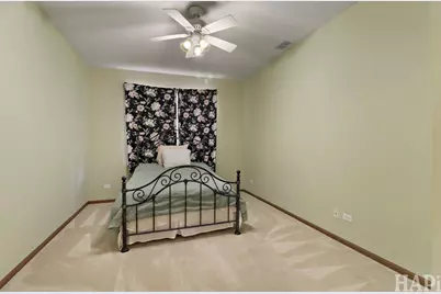 2947 Falling Waters Drive, Lindenhurst, IL 60046 - Photo 16