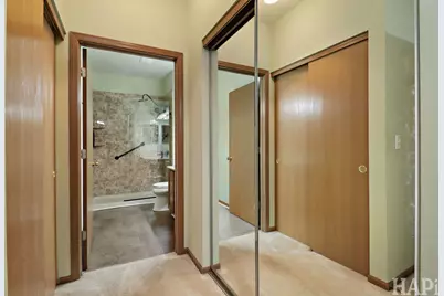 2947 Falling Waters Drive, Lindenhurst, IL 60046 - Photo 18