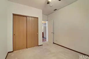 2947 Falling Waters Dr, Lindenhurst, IL 60046 - Photo 14