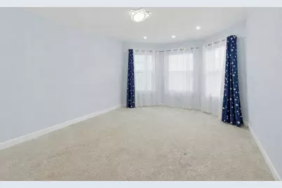 [Address not provided], Elgin, IL 60124 - Photo 30